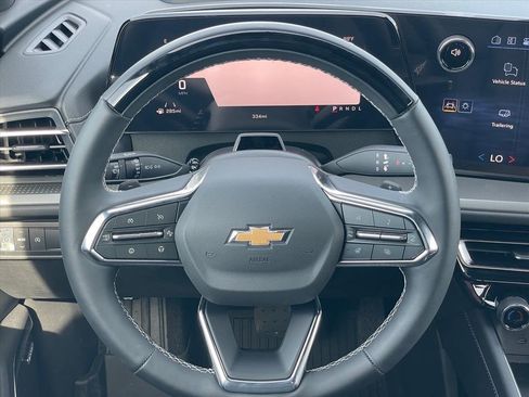 New 2026 Chevrolet Traverse LT w/ Enhanced Driving Package FWD image 11