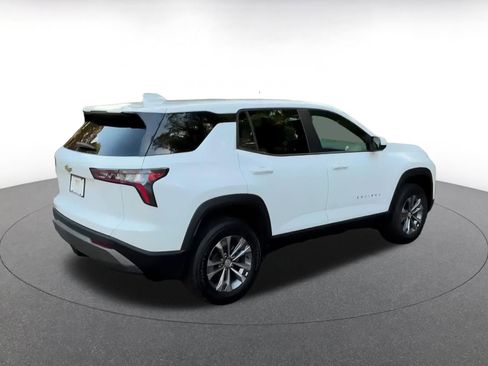 Used 2025 Chevrolet Equinox LT image 12