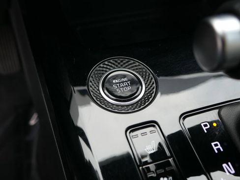 Used 2023 Kia Niro SX image 20