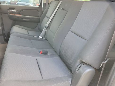 Used 2013 Chevrolet Suburban LS AWD/4WD image 14