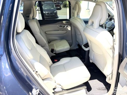 Used 2022 Volvo XC90 T8 Inscription w/ Advanced Package AWD/4WD image 37