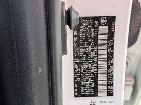 Used 2016 Toyota Camry XLE image 30