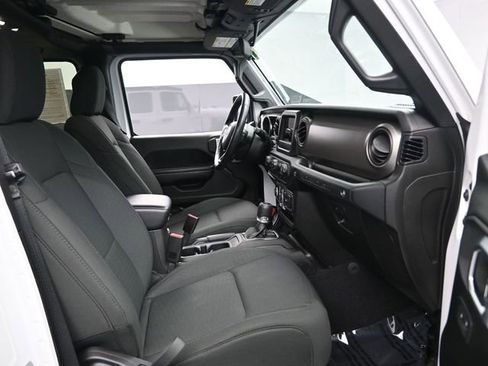Used 2020 Jeep Wrangler Unlimited Sport S AWD/4WD image 35