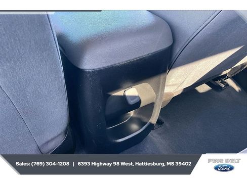 Used 2021 Chevrolet Colorado W/T w/ WT Convenience Package RWD image 25