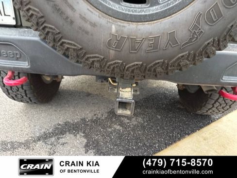 Used 2015 Jeep Wrangler Unlimited Rubicon AWD/4WD image 18