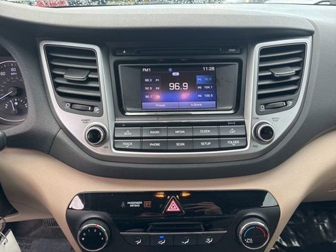 Used 2016 Hyundai Tucson SE w/ Option Group 02 image 27