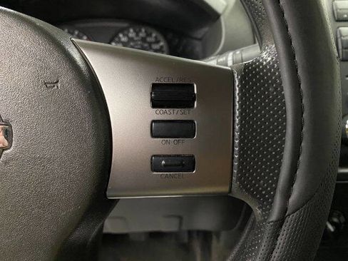 Used 2010 Nissan Frontier SE w/ SE Value Truck Pkg image 20