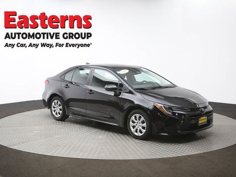 Used 2023 Toyota Corolla LE image 47