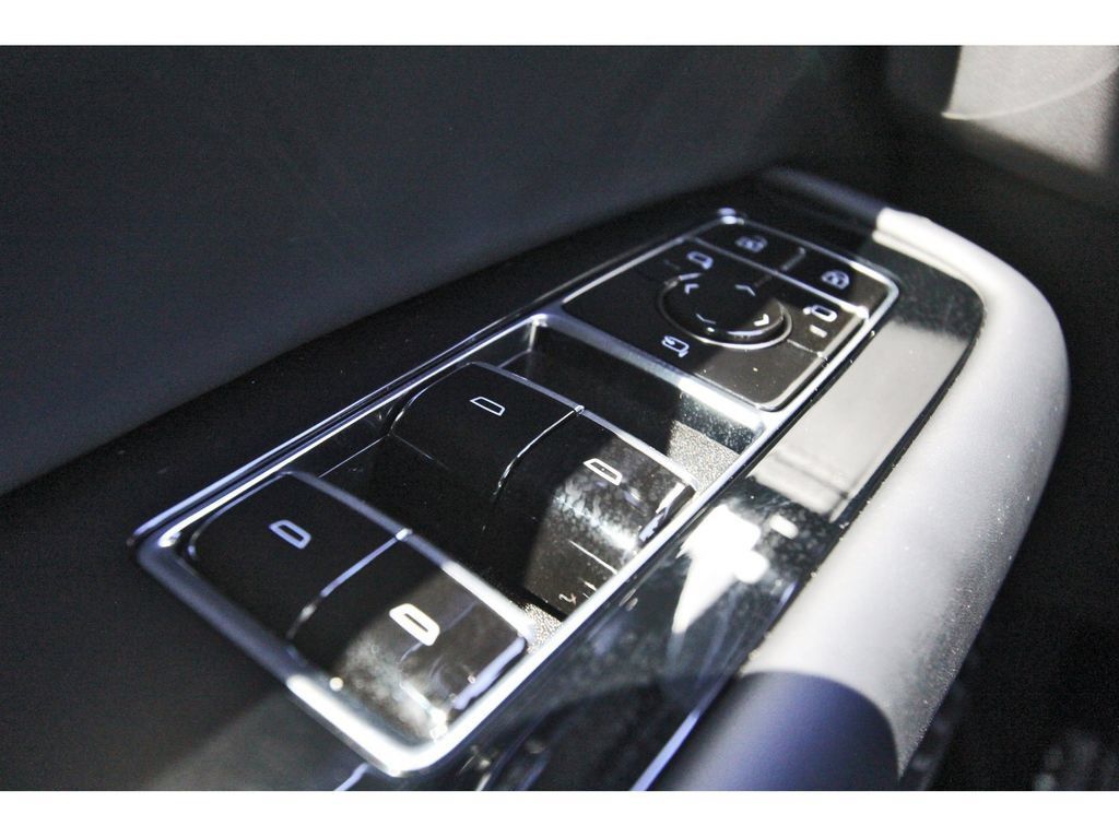 New 2026 Cadillac Escalade IQ Sport 2 w/ LPO, ONYX Package AWD/4WD image 16
