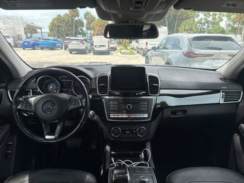 Used 2017 Mercedes-Benz GLS 550 4MATIC w/ Driver Assistance Package image 25