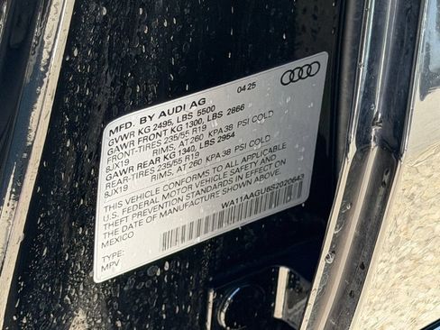 Used 2025 Audi Q5 Premium w/ Convenience Package AWD/4WD image 31