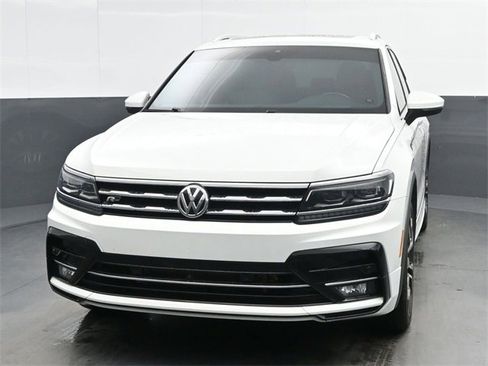 Used 2020 Volkswagen Tiguan SEL Premium R-Line image 3