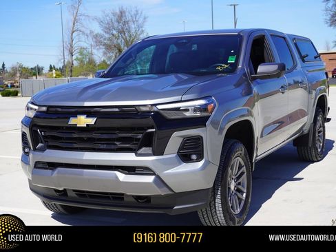Used 2025 Chevrolet Colorado LT w/ LT Convenience Package image 1