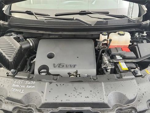 Used 2023 Chevrolet Traverse RS AWD/4WD image 20