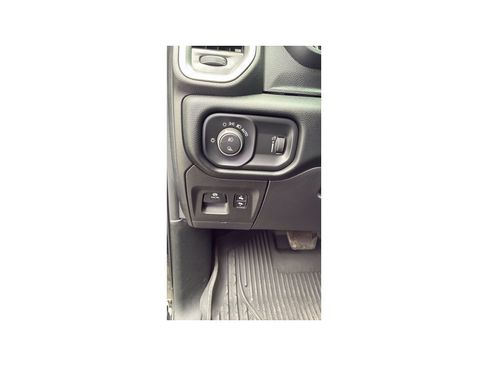 Used 2021 RAM 1500 Big Horn AWD/4WD image 13