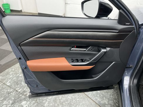 Certified 2025 MAZDA CX-50 AWD 2.5 Turbo w/ Weather Package image 8