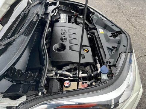 Used 2018 Toyota C-HR XLE image 40