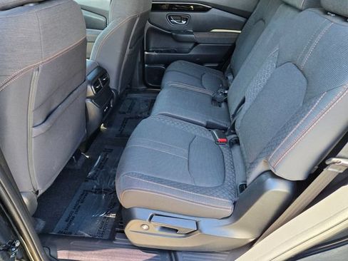 Certified 2023 Honda Pilot Sport image 15