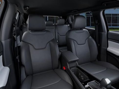 New 2026 Jeep Compass Limited image 16