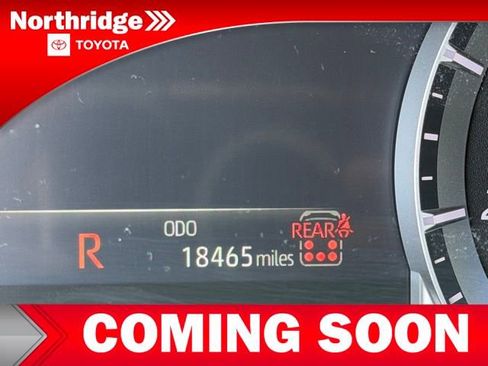 Used 2024 Toyota Highlander XLE image 10