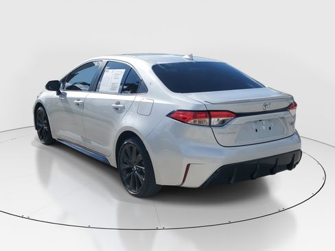 Certified 2024 Toyota Corolla SE FWD image 5