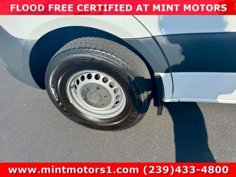 Used 2021 Mercedes-Benz Sprinter 2500 image 31