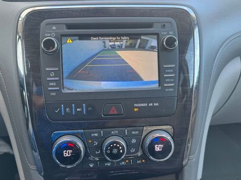 Used 2016 Buick Enclave Convenience FWD image 17