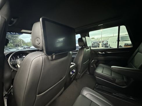 Used 2023 GMC Yukon Denali w/ Denali Reserve Package image 37