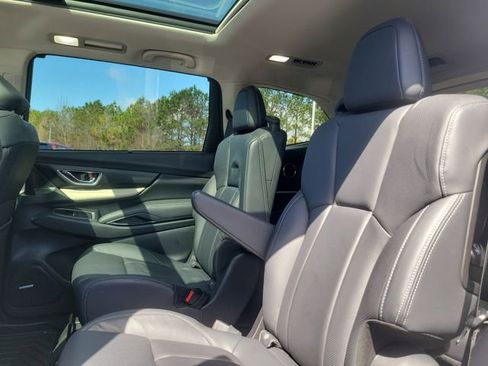 Used 2019 Subaru Ascent Limited w/ Popular Package #2A image 9