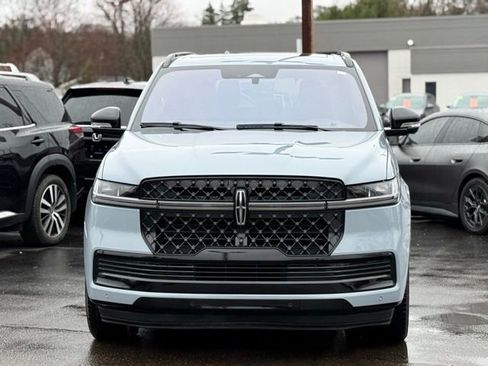Used 2025 Lincoln Navigator Reserve w/ Jet Appearance Package AWD/4WD image 45