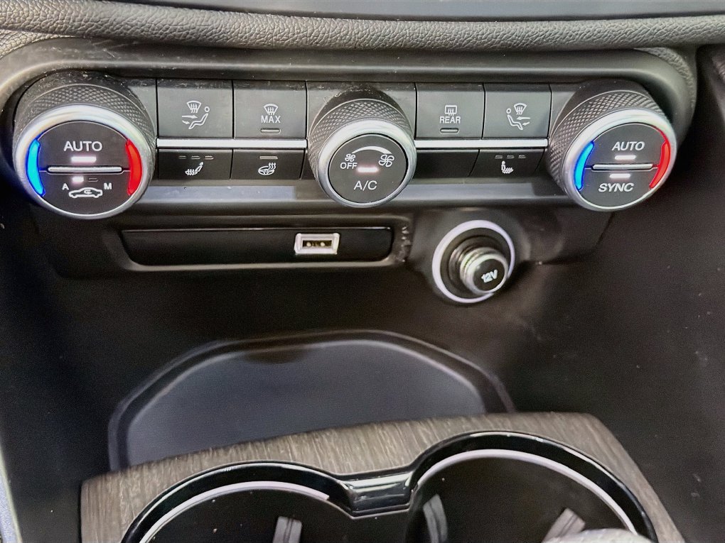 Used 2022 Alfa Romeo Giulia Ti RWD image 19