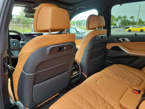 New 2026 BMW X5 sDrive40i w/ M Sport Package RWD image 9