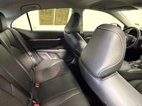Used 2022 Toyota Camry XSE image 43