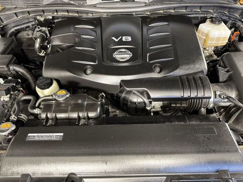 Certified 2022 Nissan Armada SL image 32