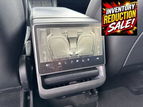 Used 2026 Tesla Model Y AWD image 18