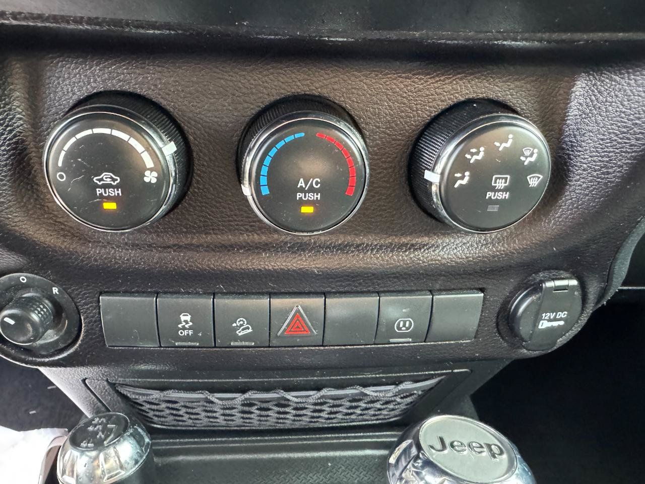 Used 2017 Jeep Wrangler Sport AWD/4WD image 30