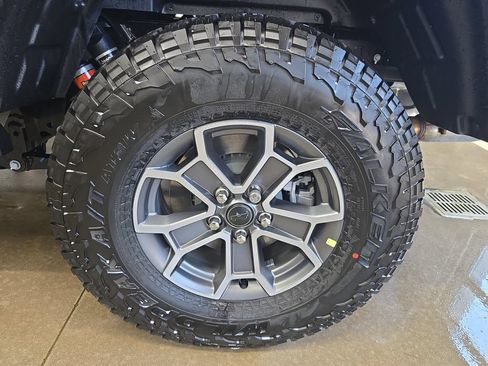 New 2026 Jeep Gladiator Mojave AWD/4WD image 33