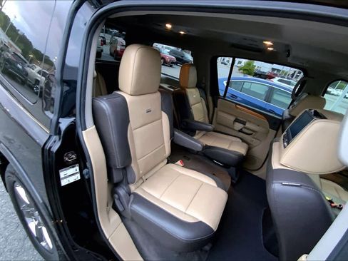 Used 2014 Nissan Armada Platinum w/ Platinum Reserve Package image 18