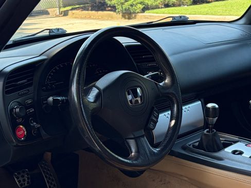 Used 2005 Honda S2000 image 15