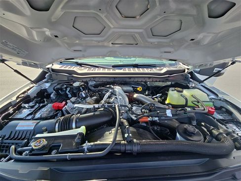 New 2026 Ford F250 Lariat w/ Chrome Package image 31