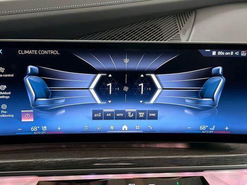 Used 2023 BMW i7 xDrive60 w/ Parking Assistance Package AWD/4WD image 20