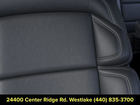 New 2025 Lincoln Navigator Reserve w/ Jet Appearance Package AWD/4WD image 16