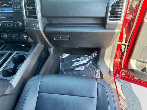 Used 2015 Ford F150 XLT w/ Equipment Group 301A Mid RWD image 16