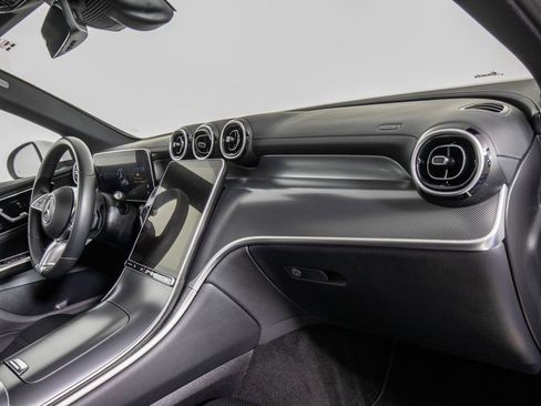 Used 2024 Mercedes-Benz GLC 300 image 18