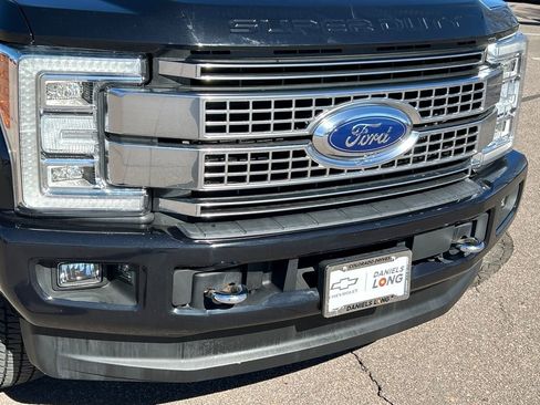 Used 2019 Ford F250 Platinum w/ Platinum Ultimate Package image 25