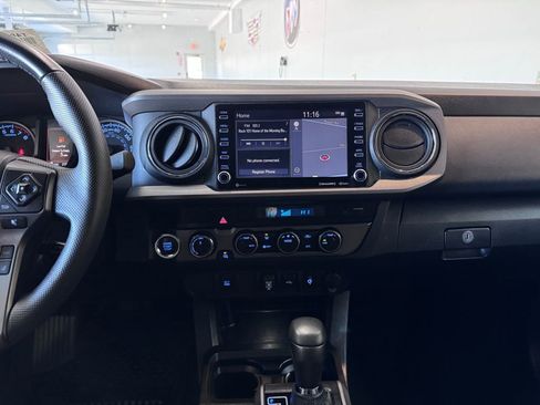 Used 2023 Toyota Tacoma TRD Sport image 18