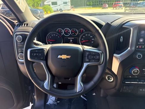 Used 2023 Chevrolet Silverado 2500 LT w/ Convenience Package AWD/4WD image 20