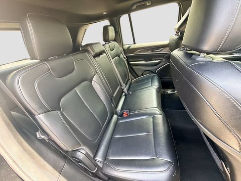 Used 2024 Jeep Grand Cherokee Limited 4xe AWD/4WD image 31