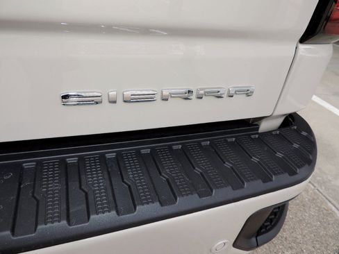 New 2026 GMC Sierra 1500 Denali image 13