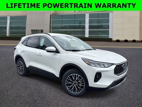New 2026 Ford Escape SE FWD image 1